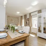Finest Apartman *