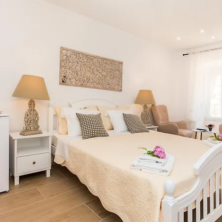 ドゥブロヴニク ファイネスト アパート