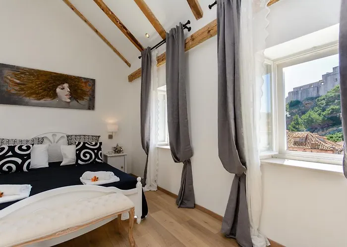 Finest דוברובניק